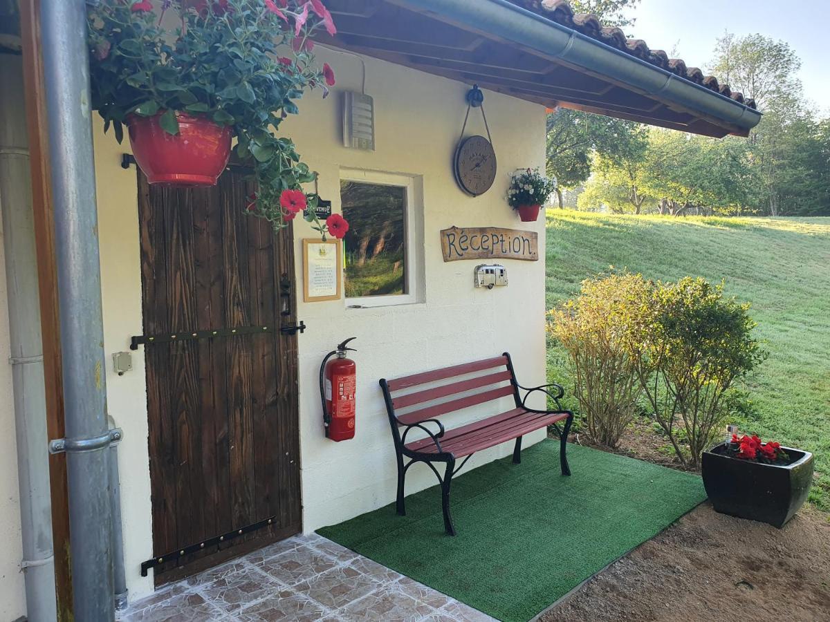 Luxury Safari Tents At Moulin Du Pommier Glamping & Camping Saulgond Eksteriør billede