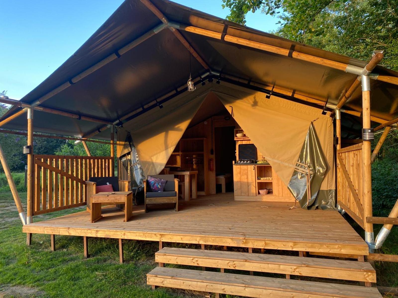 Luxury Safari Tents At Moulin Du Pommier Glamping & Camping Saulgond Eksteriør billede