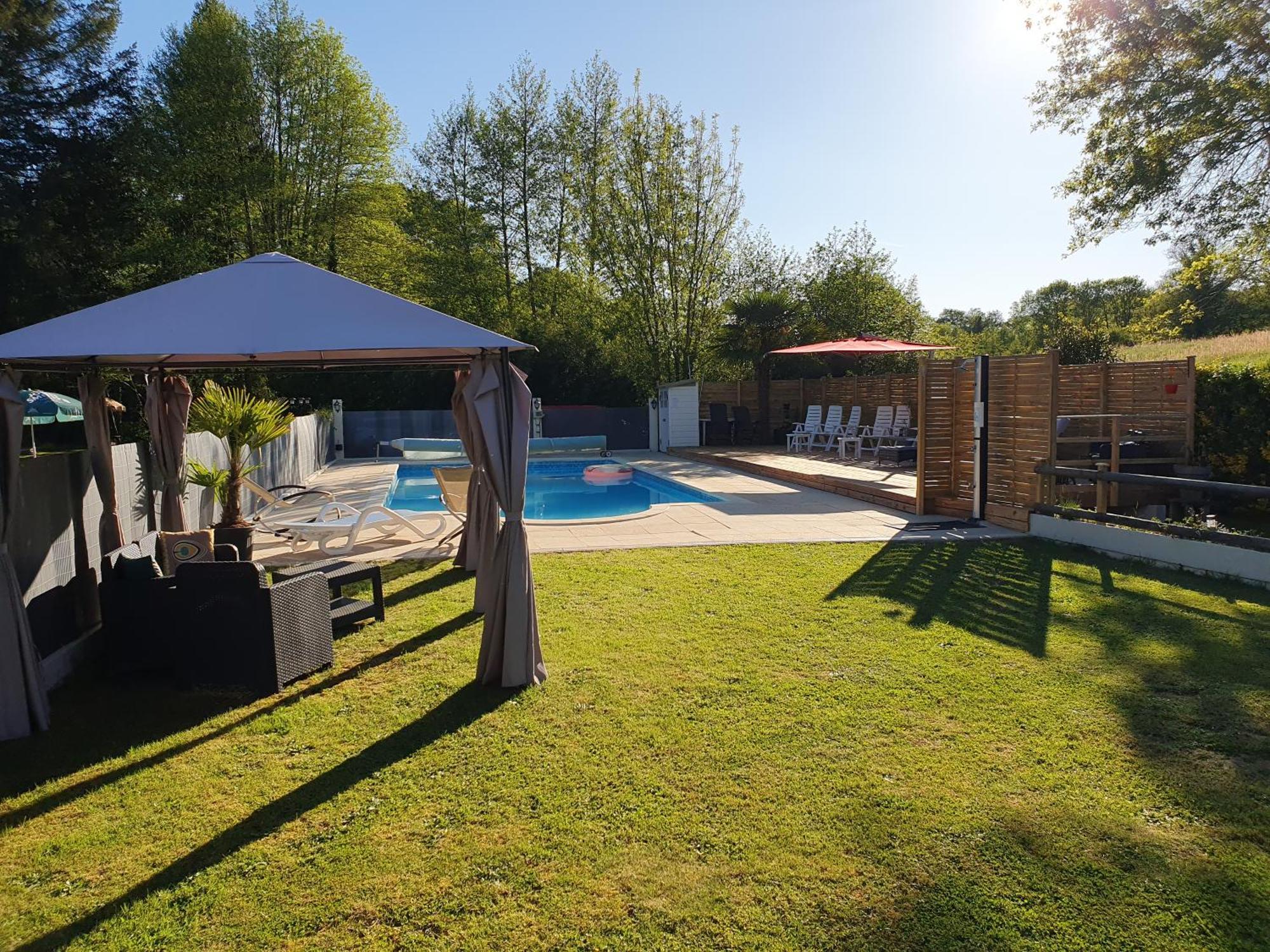 Luxury Safari Tents At Moulin Du Pommier Glamping & Camping Saulgond Eksteriør billede